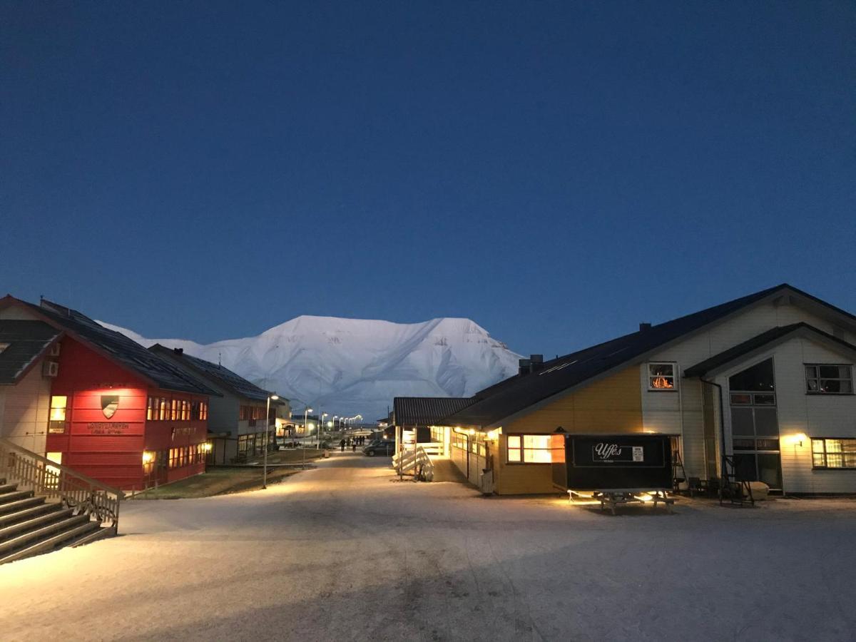 Haugen Pensjonat Svalbard Longyearbyen Eksteriør billede
