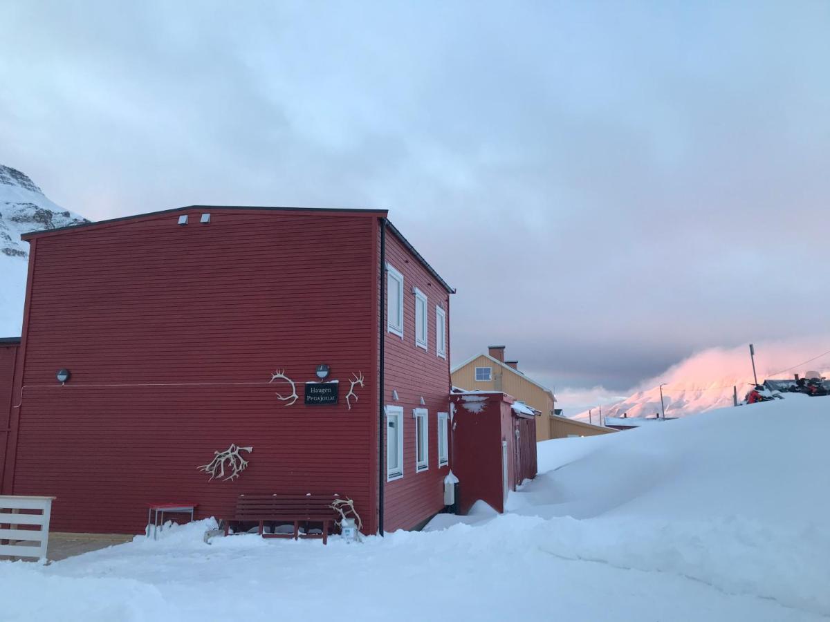 Haugen Pensjonat Svalbard Longyearbyen Eksteriør billede