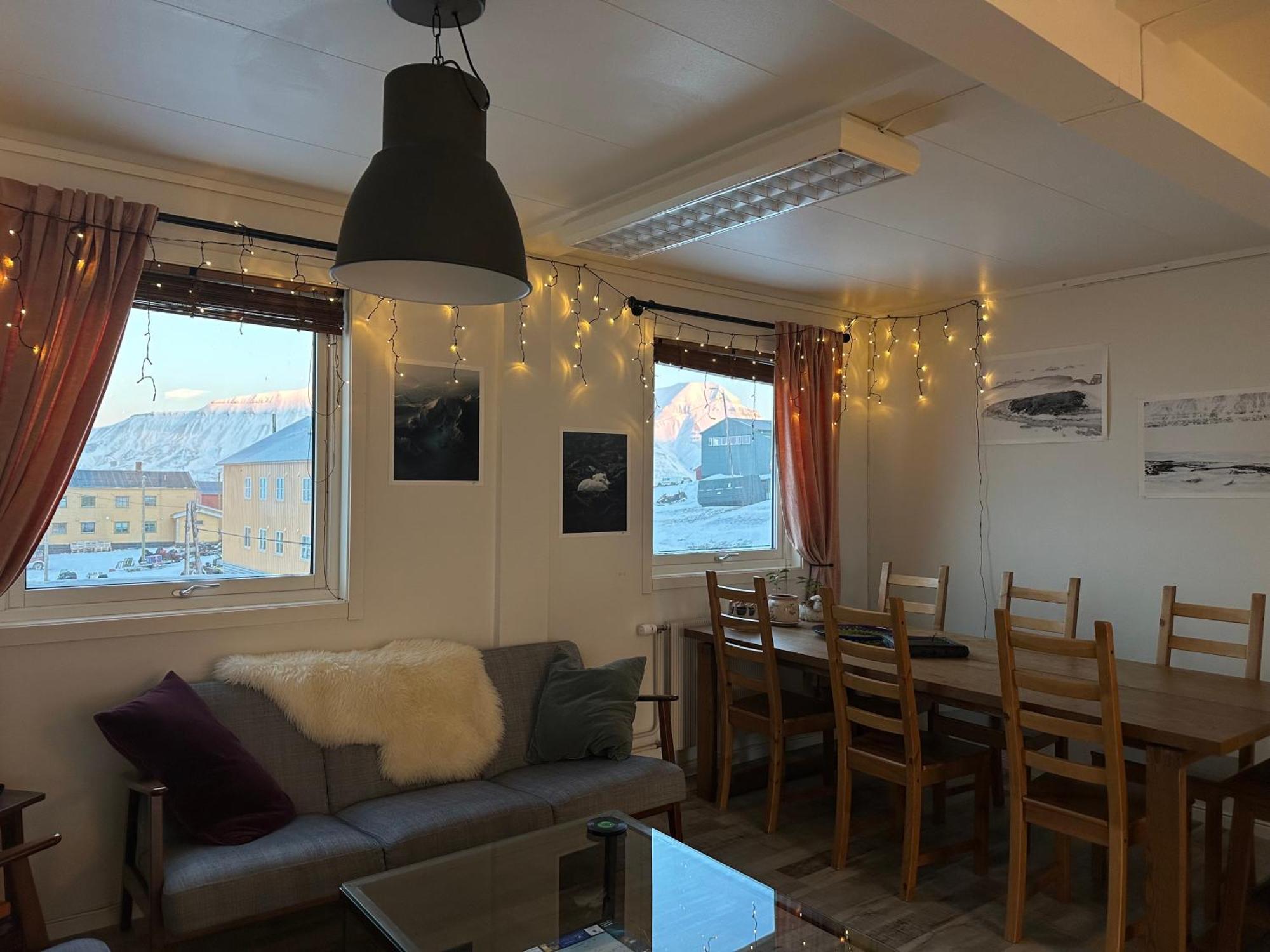 Haugen Pensjonat Svalbard Longyearbyen Eksteriør billede