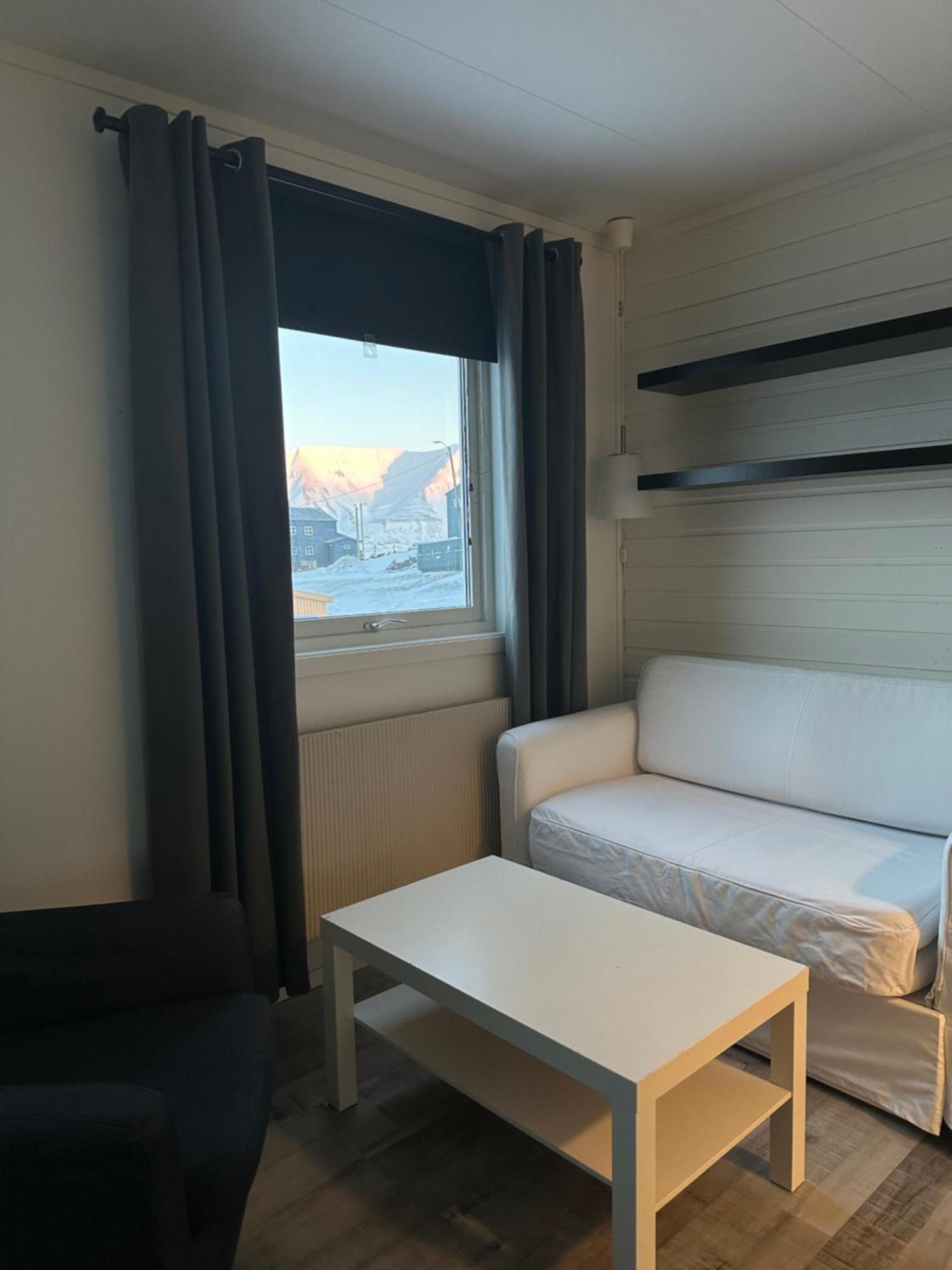 Haugen Pensjonat Svalbard Longyearbyen Eksteriør billede