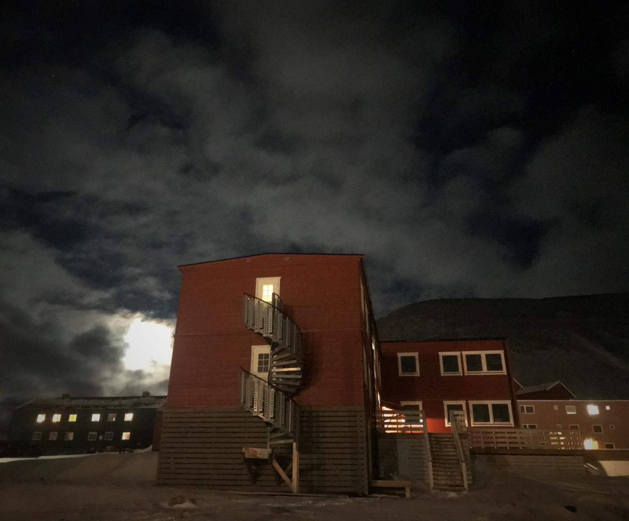 Haugen Pensjonat Svalbard Longyearbyen Eksteriør billede