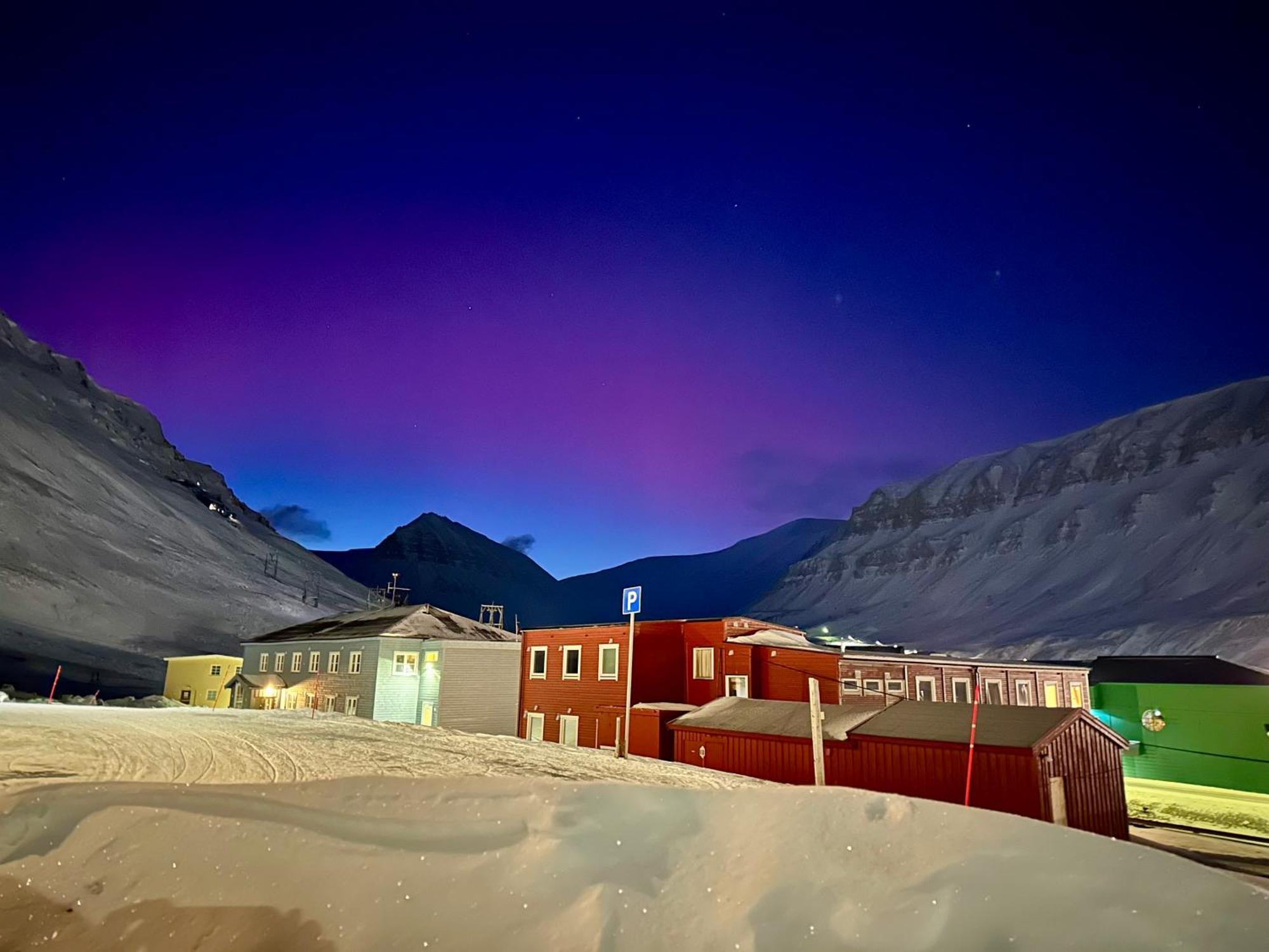 Haugen Pensjonat Svalbard Longyearbyen Eksteriør billede